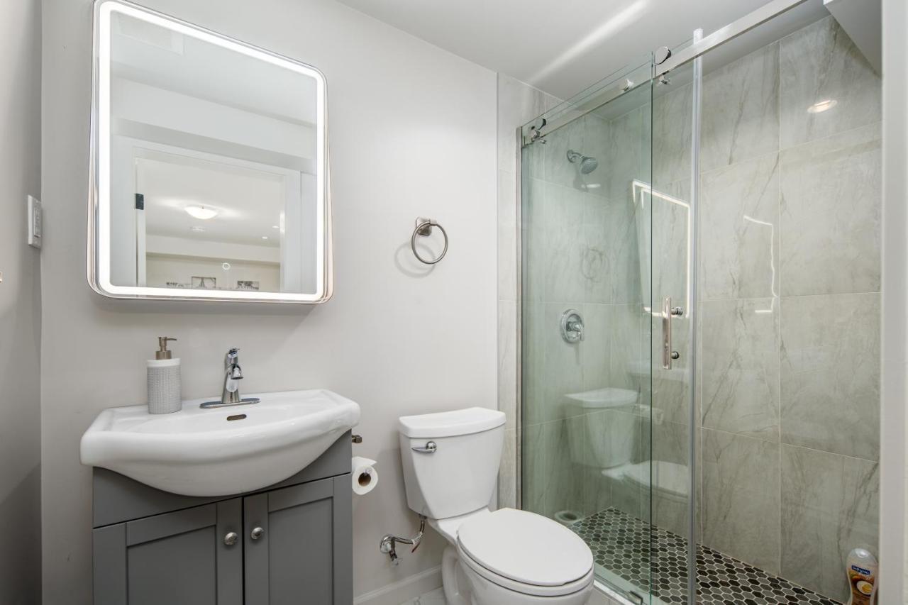 Gorgeous 4 Bedroom Garden Level Suite At Vancouver West & Ubc מראה חיצוני תמונה