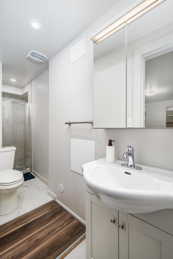 Gorgeous 4 Bedroom Garden Level Suite At Vancouver West & Ubc מראה חיצוני תמונה